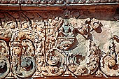 Banteay Srei temple - sculpted lintel